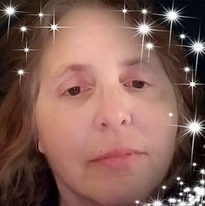 Meet your Posher, Carla